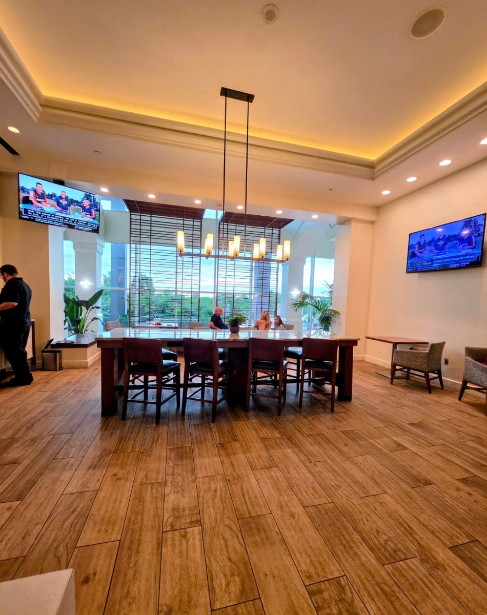 1823 Kitchen And Bar