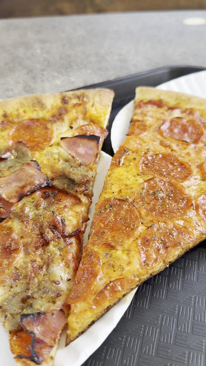 No Anchovies, photo 3