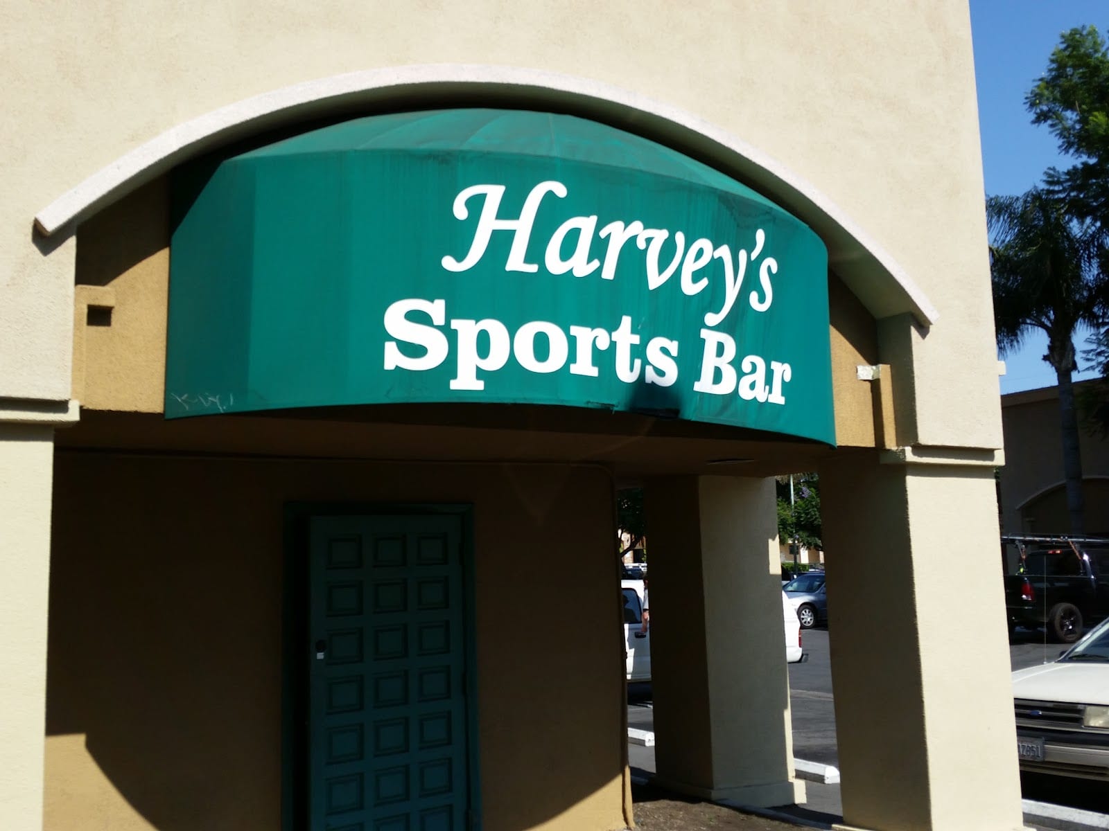 Harvey's Sports Bar