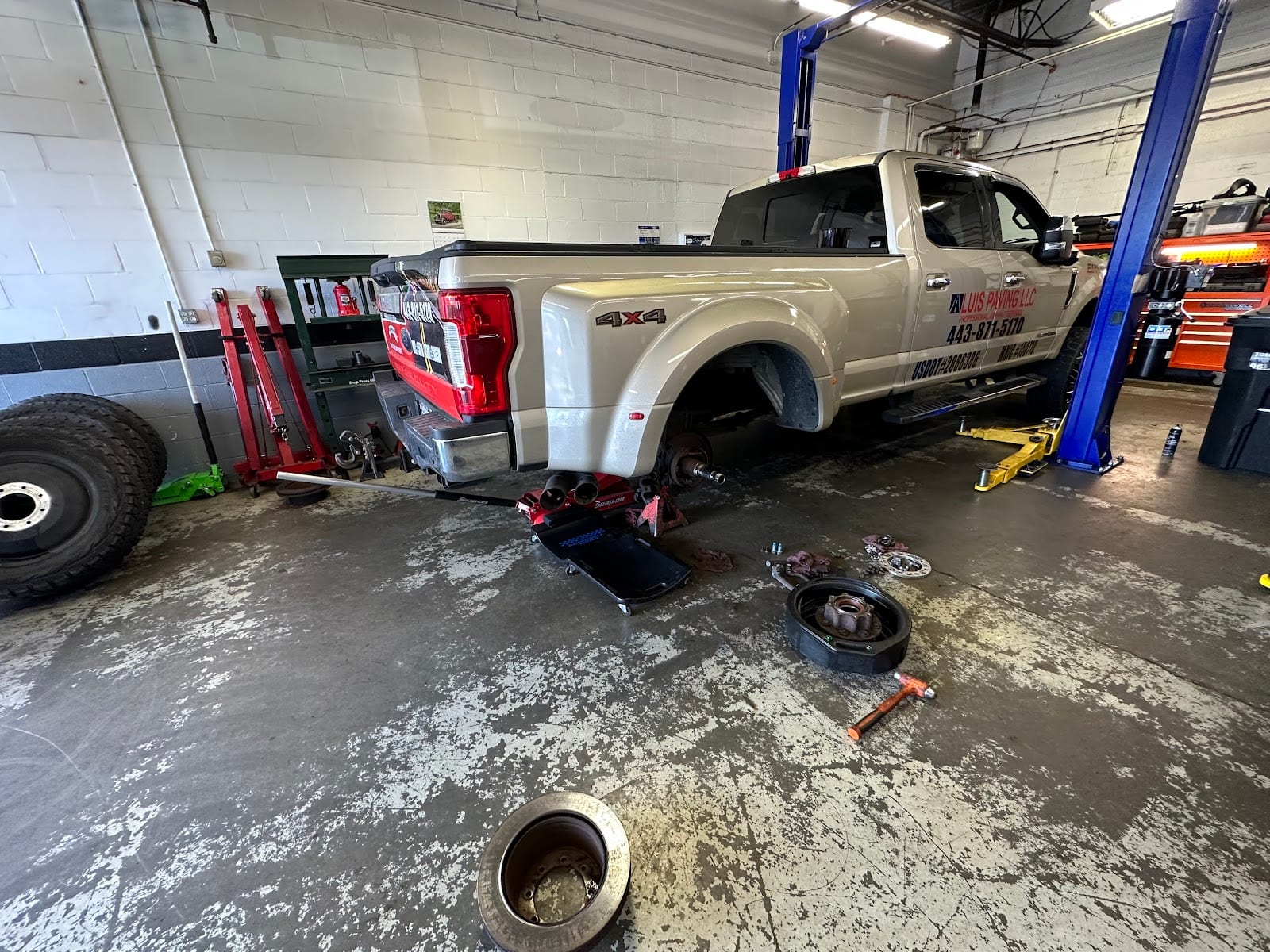 Performance auto service LLC