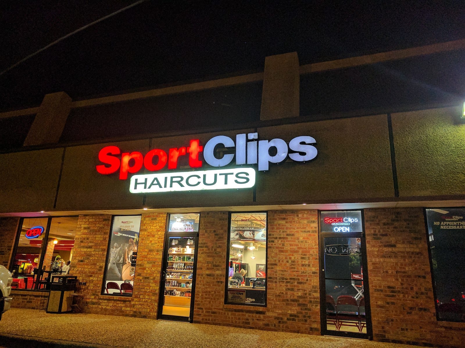 Sport Clips Haircuts of Lubbock, photo 3