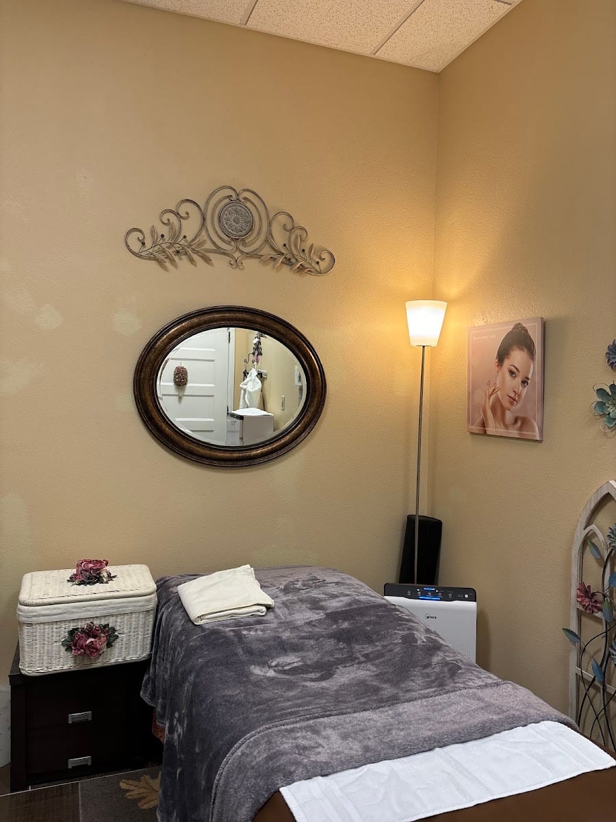 Lewisville Salon Suites & Spa