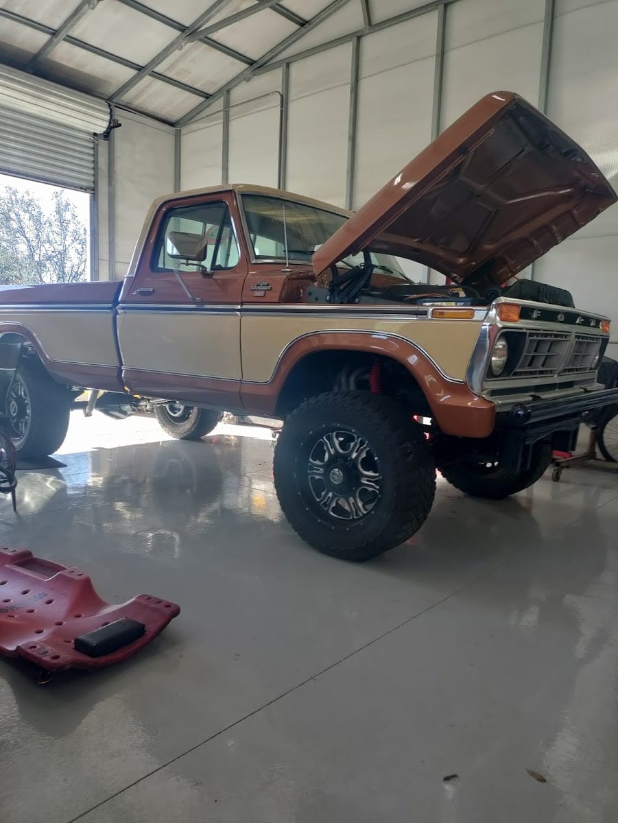 Todd's garage llc, photo 4