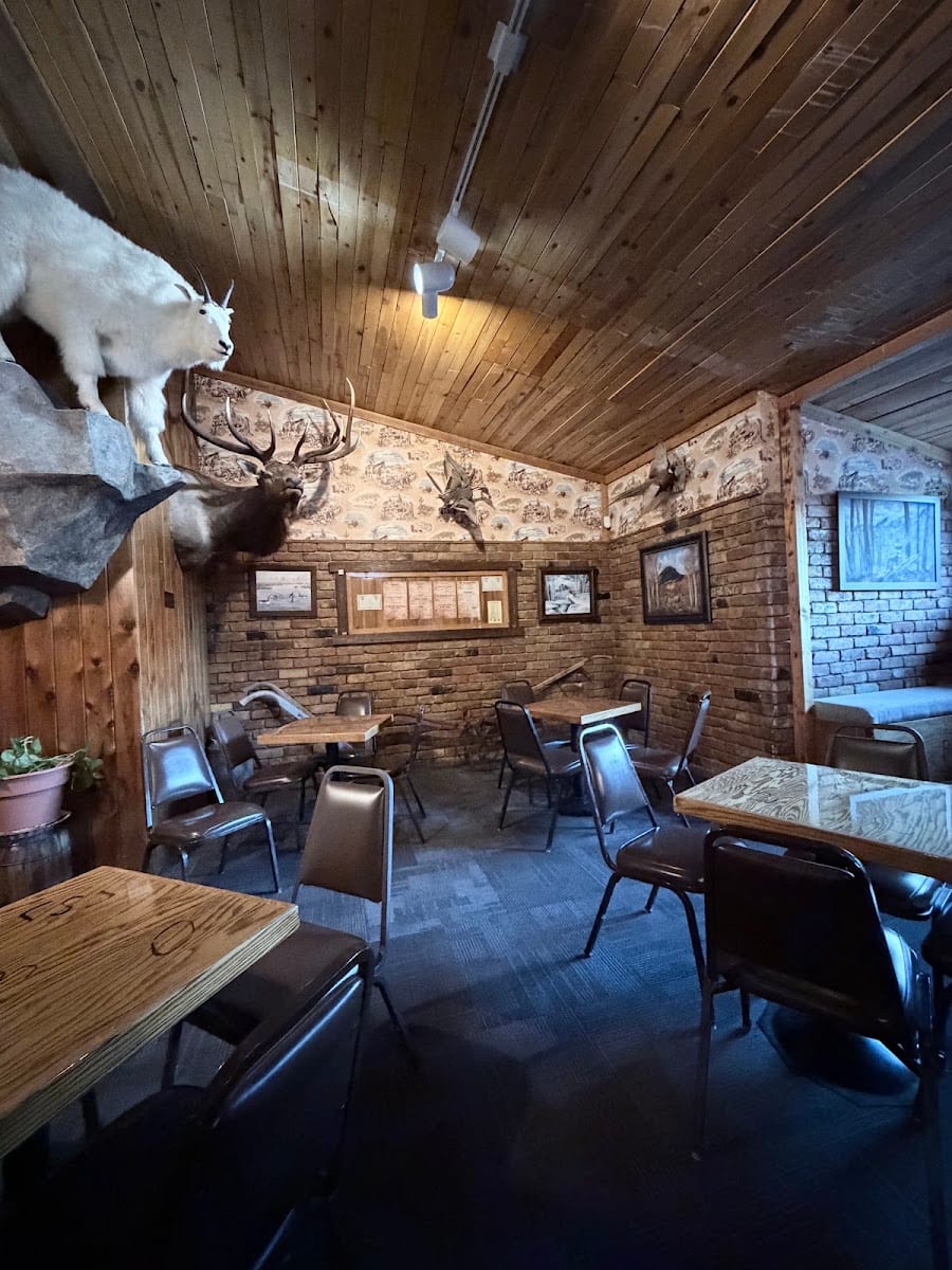 Rusty's Ranch House