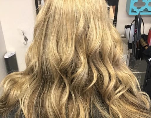 Peace Love and Hair Salon, photo 3