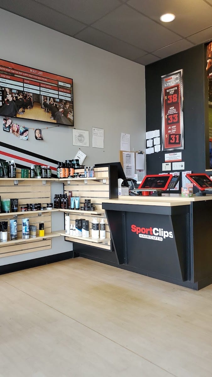 Sport Clips Haircuts of Glenbrook Plaza Fort Wayne, photo 4