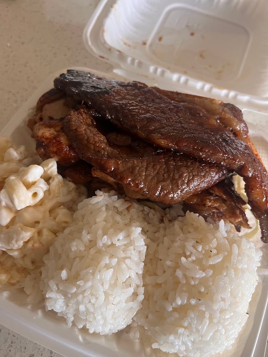 L&L Hawaiian Barbecue, photo 3