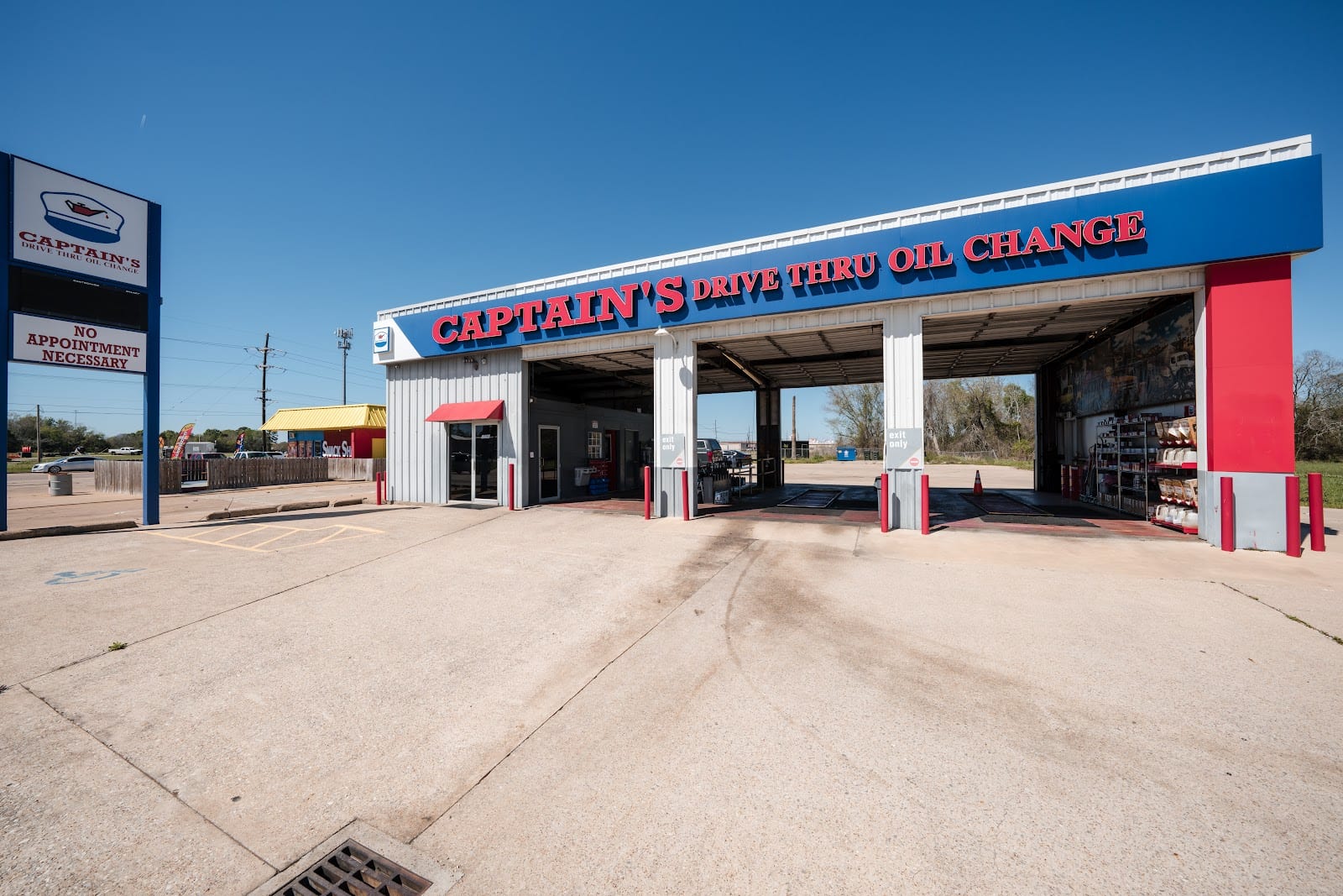 Captain's Drive Thru Oil Change, photo 2