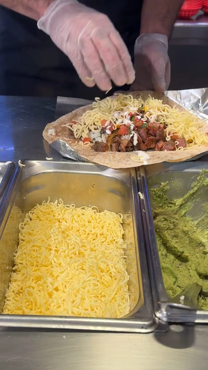Chipotle Mexican Grill, photo 3