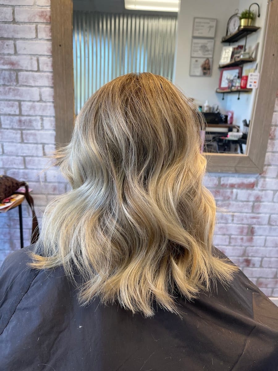 KC Hair & Lash Studio