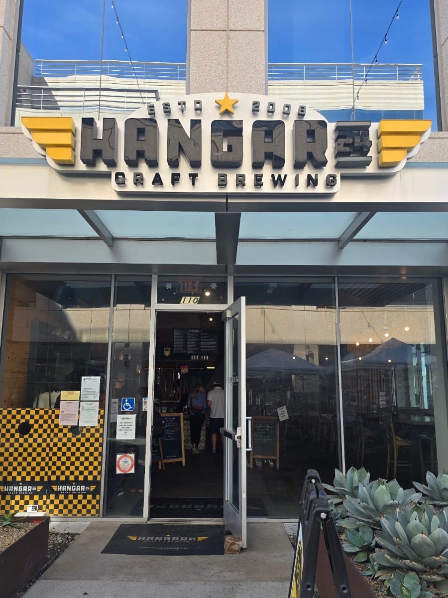 Hangar 24 Orange County, photo 2
