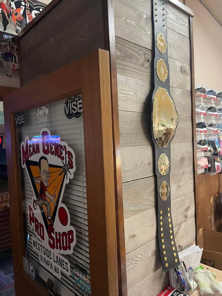 Mean Gene's pro shop, photo 2