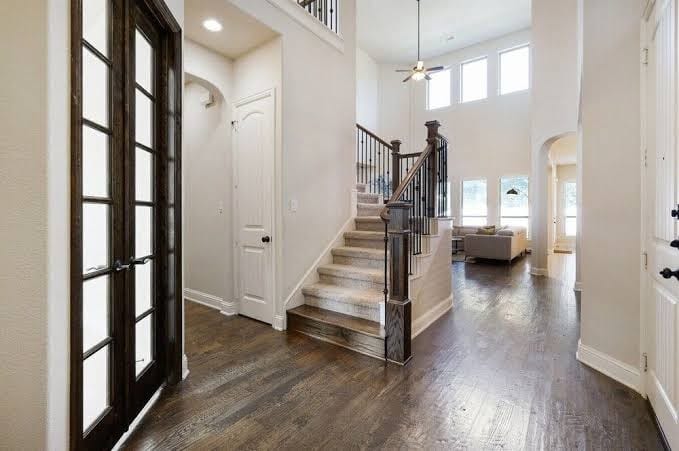 Spacious Luxe 5 Star Neighborhood Movie Theatre - Vacation Home, photo 2