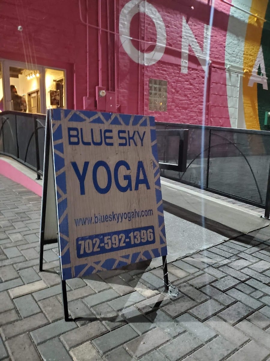 Blue Sky Yoga, photo 3