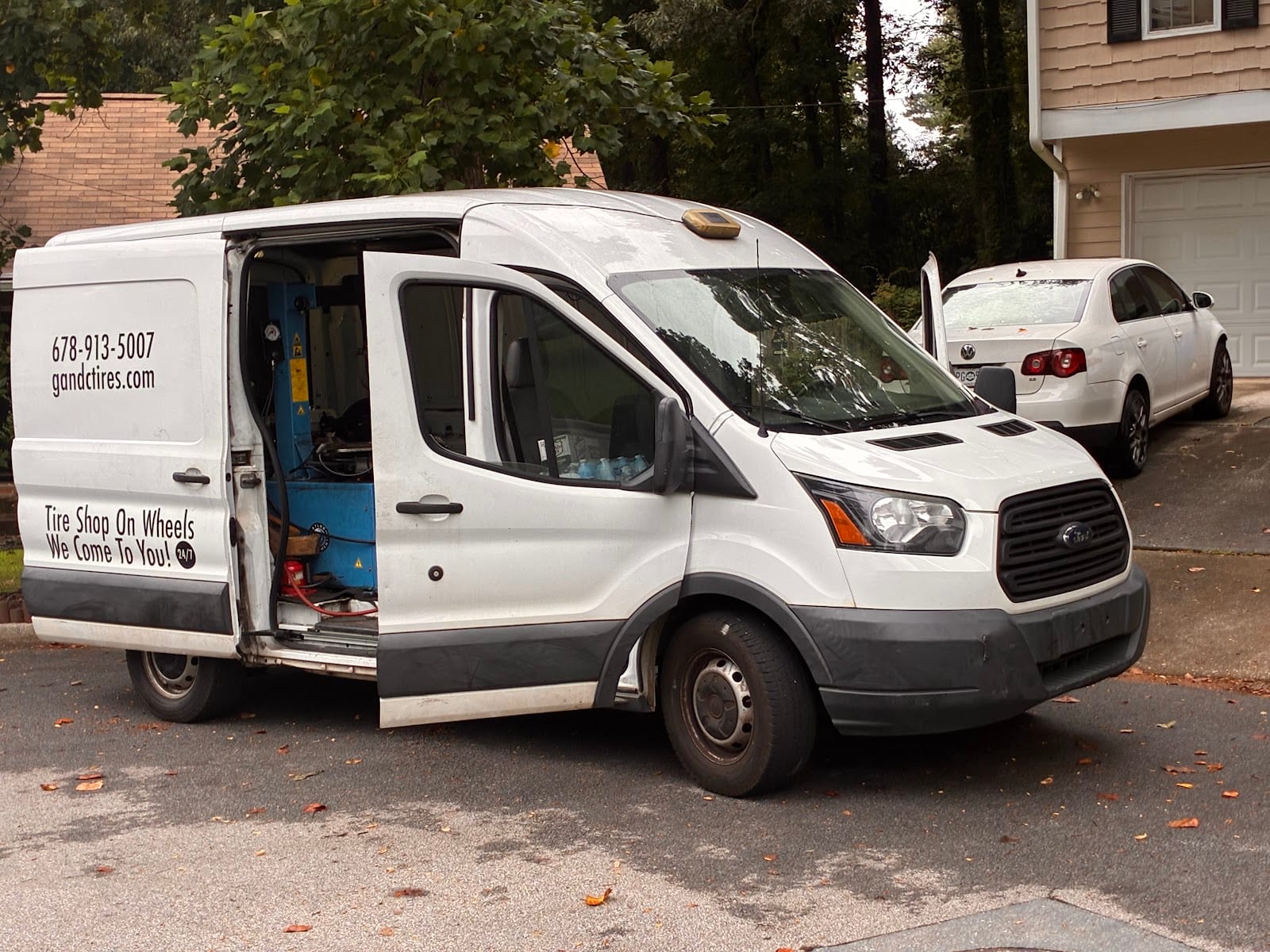 CJ MOBILE TIRE REPLACEMENT, photo 4