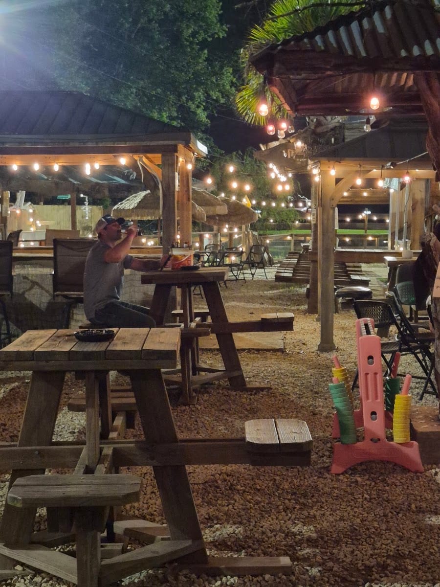 Soggy Bottom Saloon, photo 3