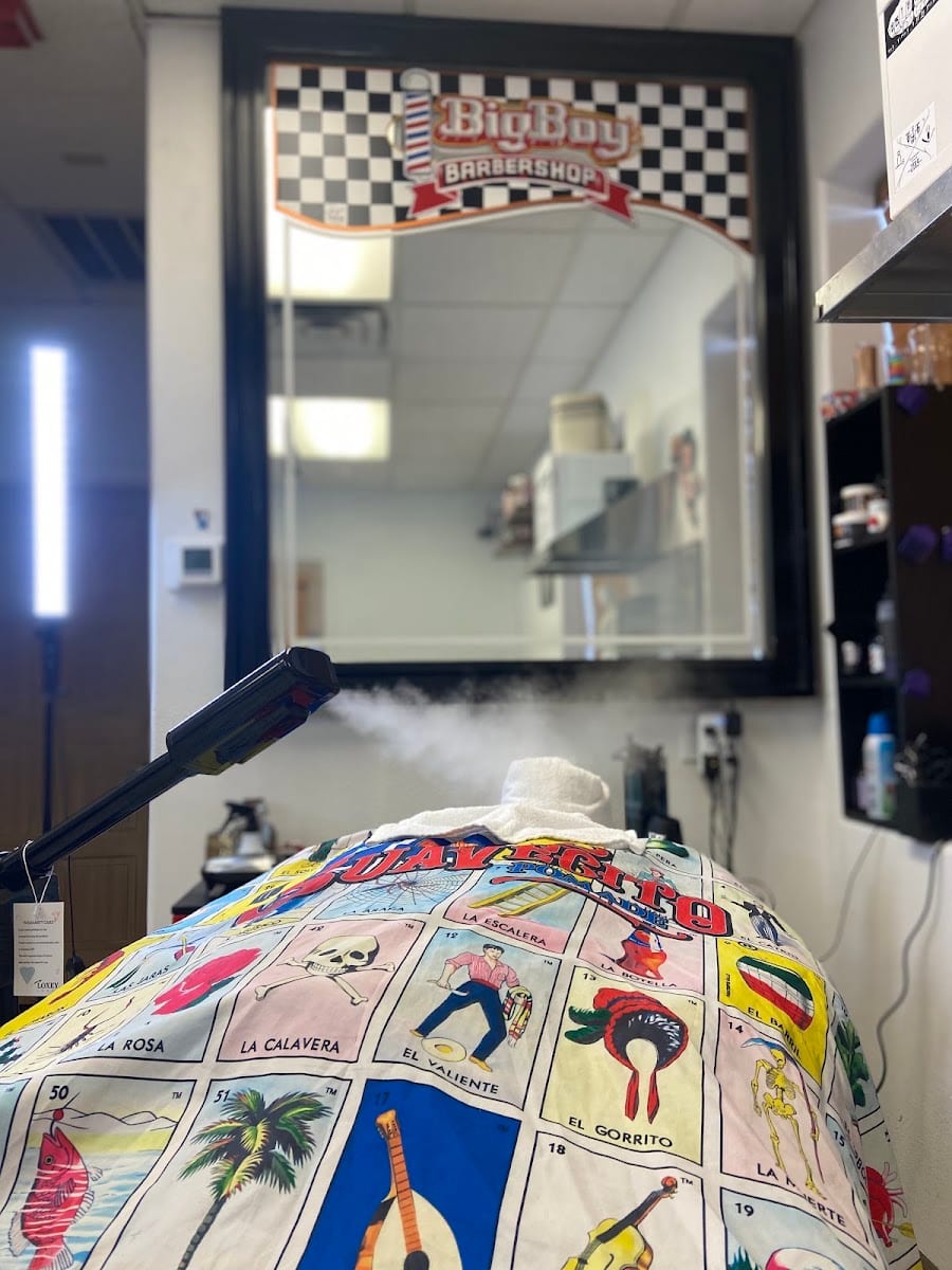 Big Boyโs Barbershop and Shave parlor, photo 3