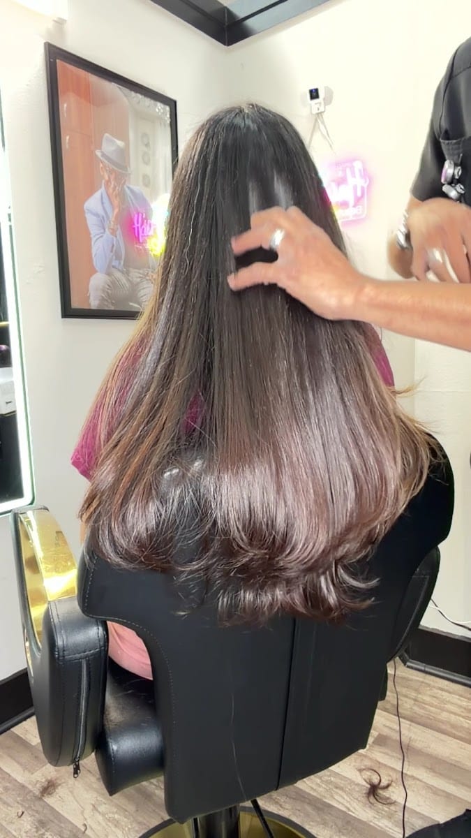 M&J Hair Salon and Boutique, photo 3