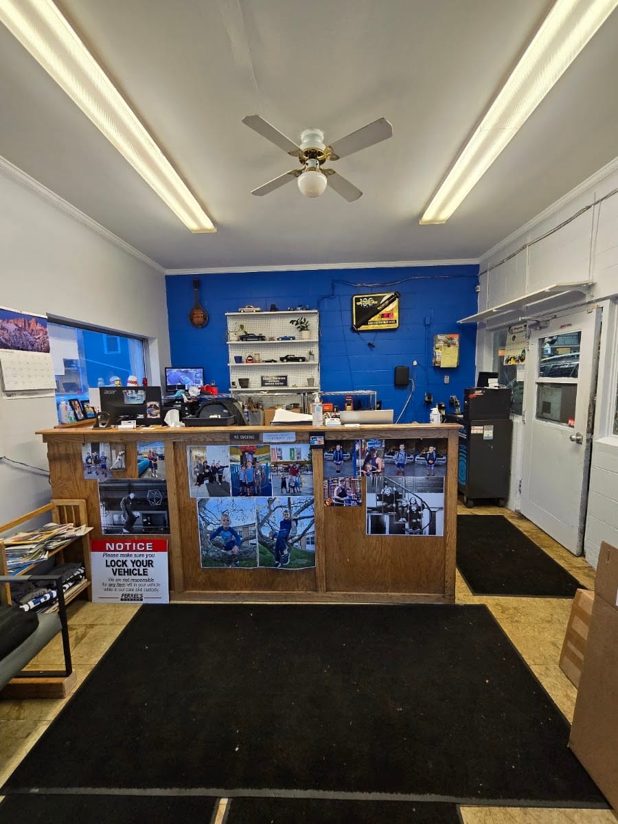 Ferrel's Garage, photo 3