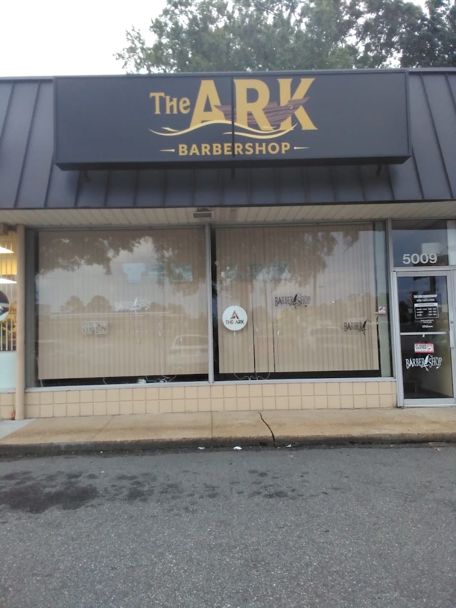Mr. Straight Razor, photo 2