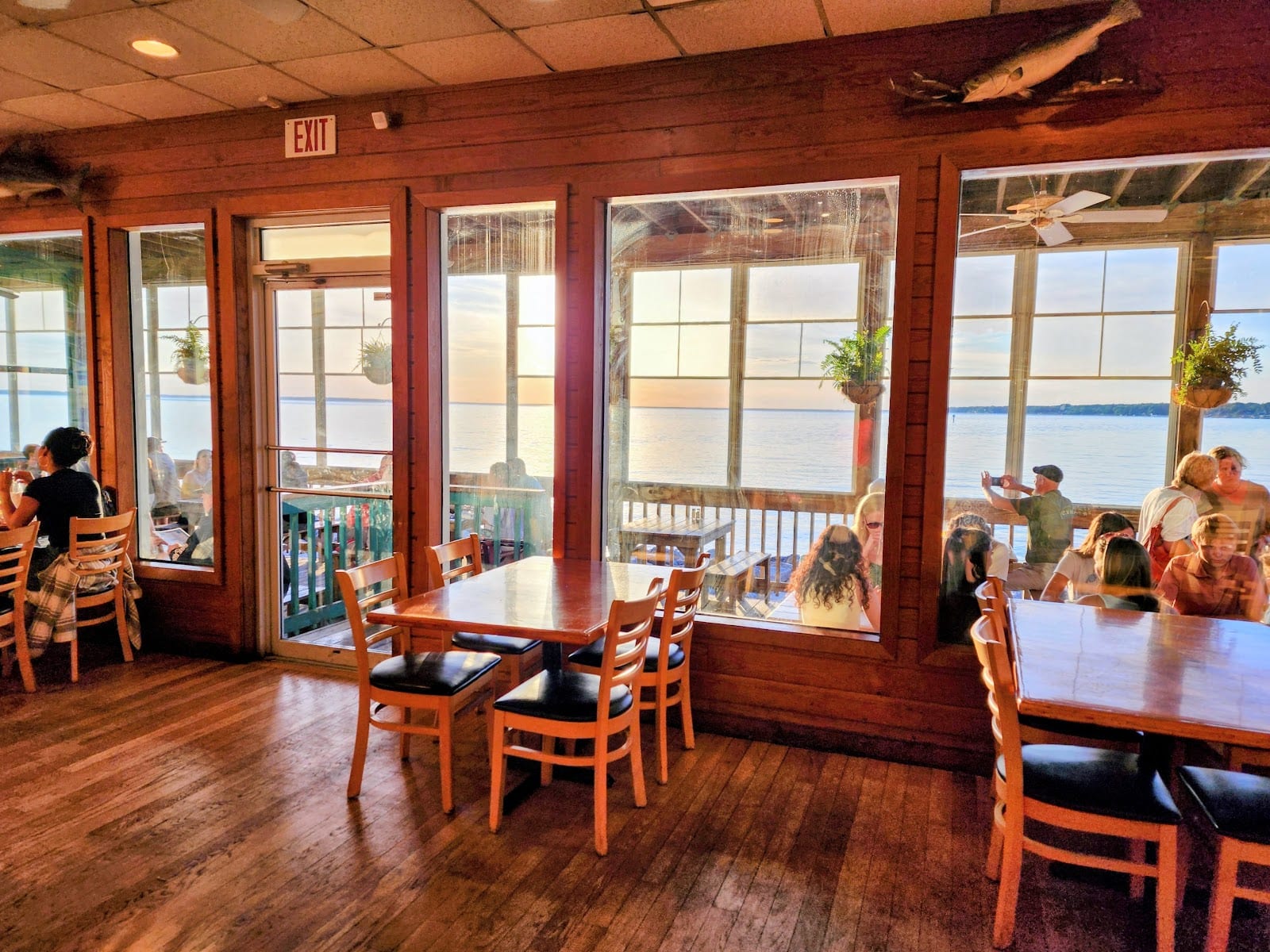 Crab Shack on the James