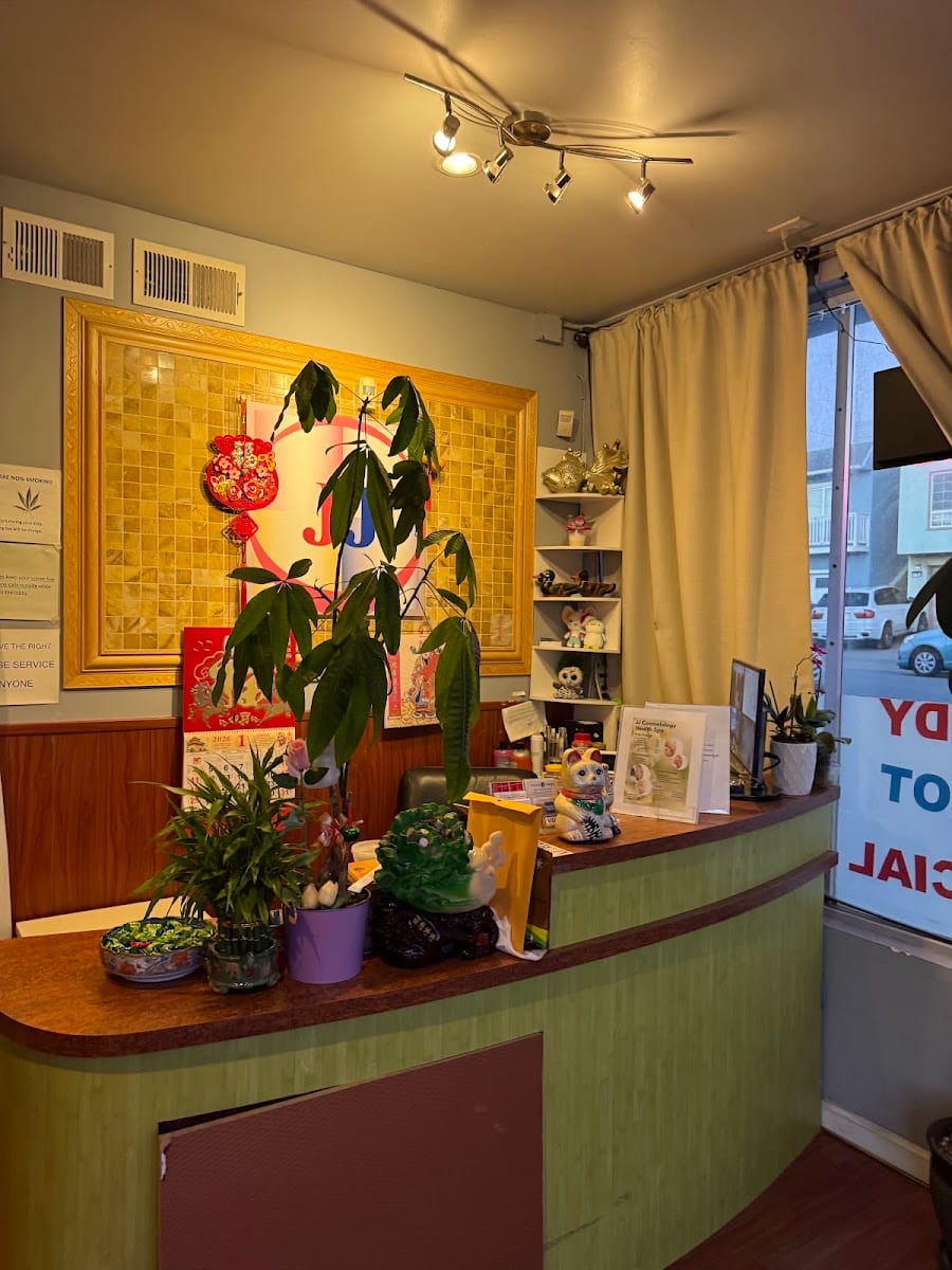 J J Cosmetology Health Spa