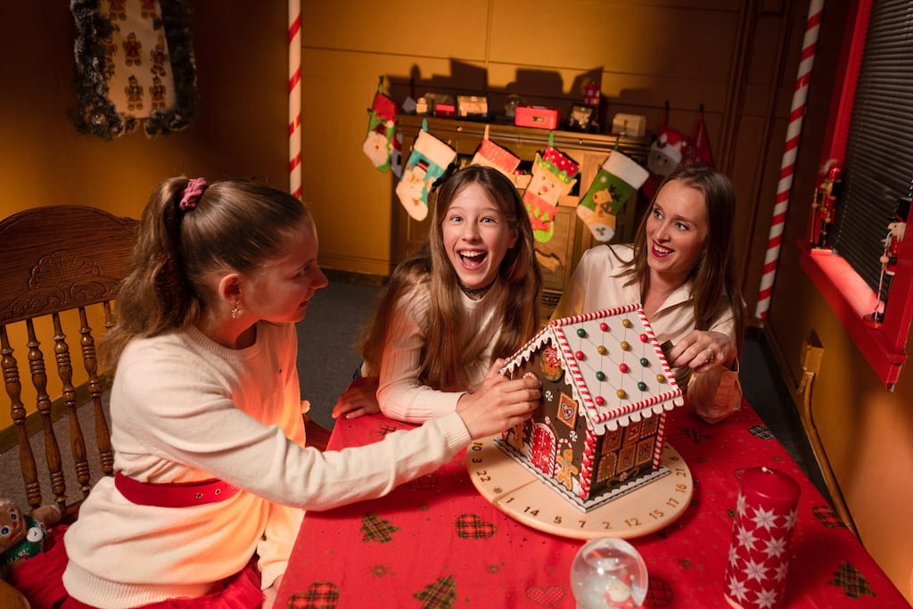EscapeSF Gingerbread Cottage Escape Game, photo 4