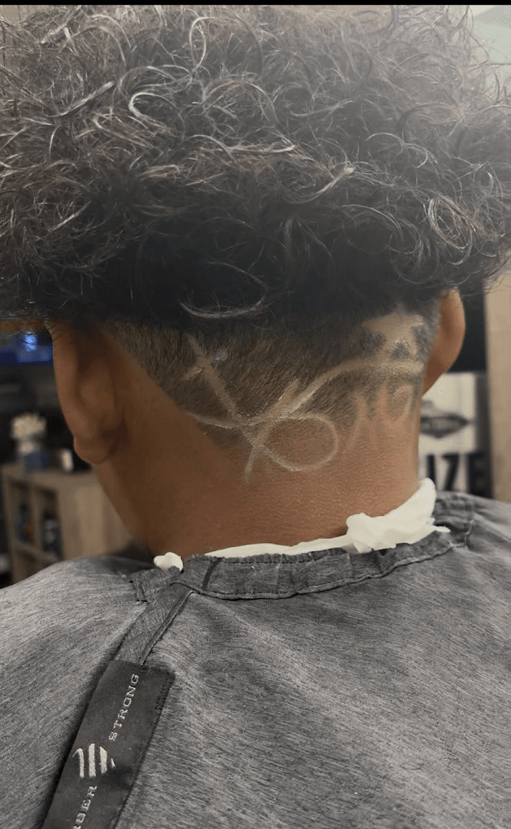 SHY the BARBER, photo 2
