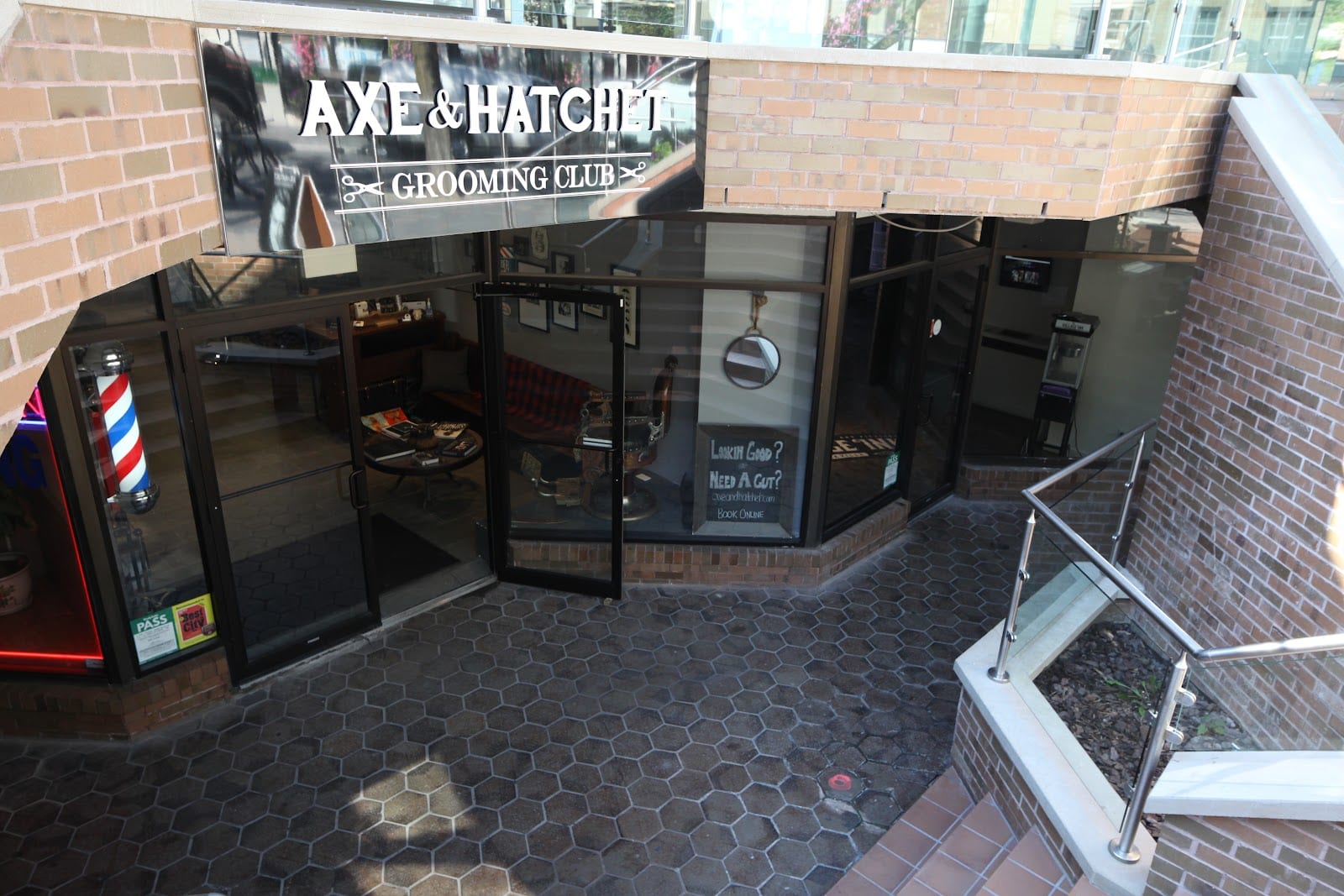 Axe & Hatchet Grooming Club, photo 4