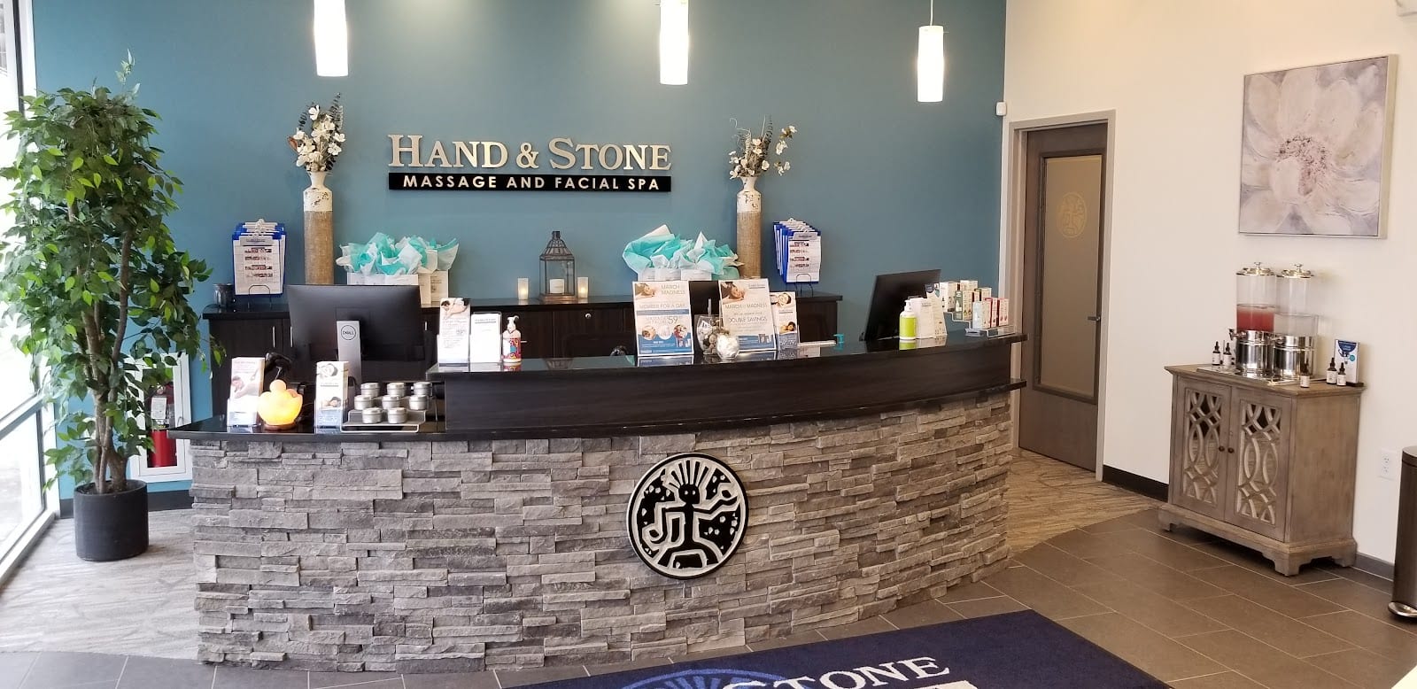 Hand & Stone Massage and Facial Spa