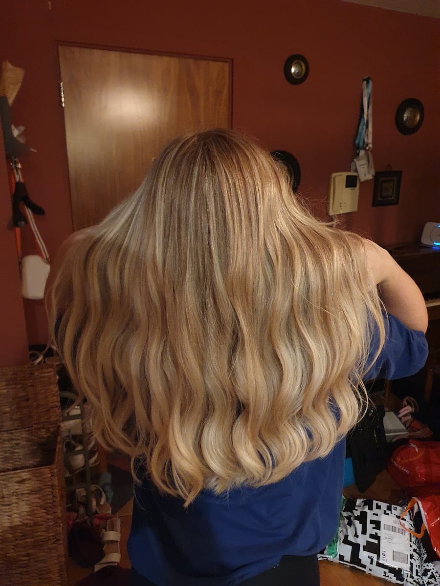 Chestnut Hair, photo 2