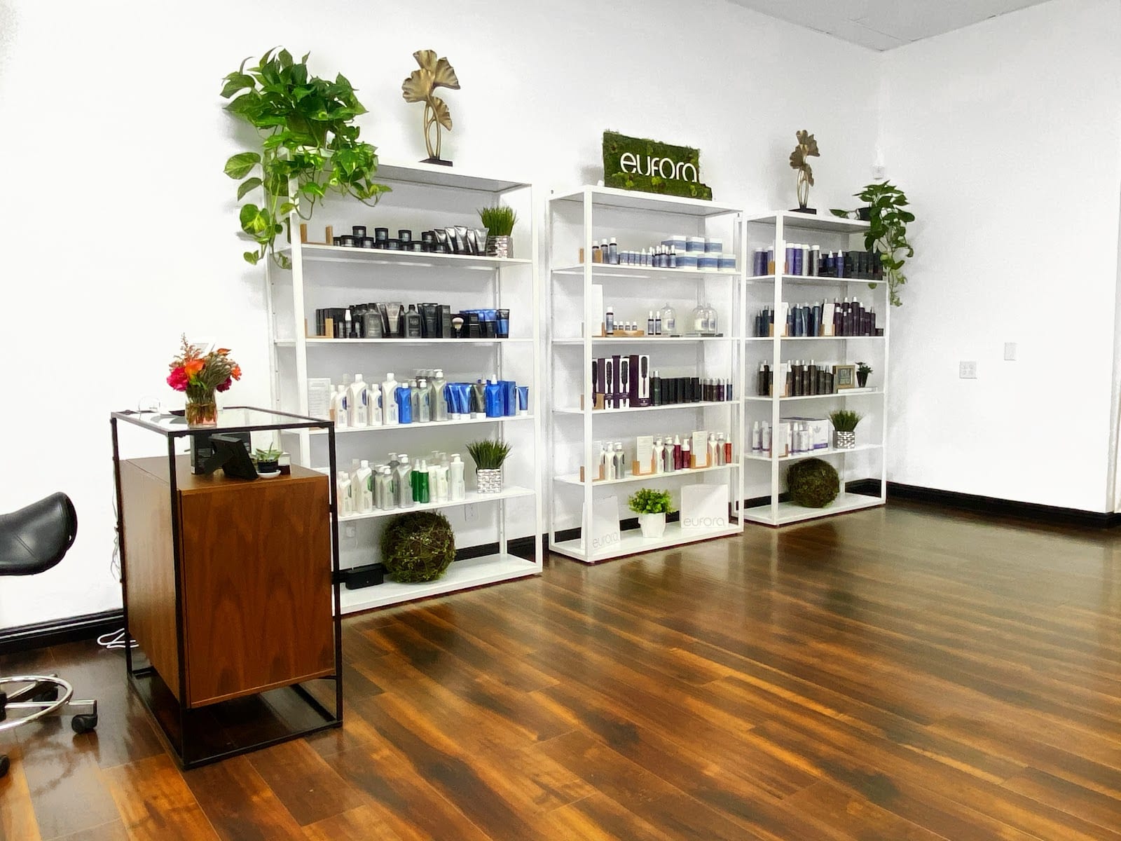 Trendy HAIR Lounge, photo 3