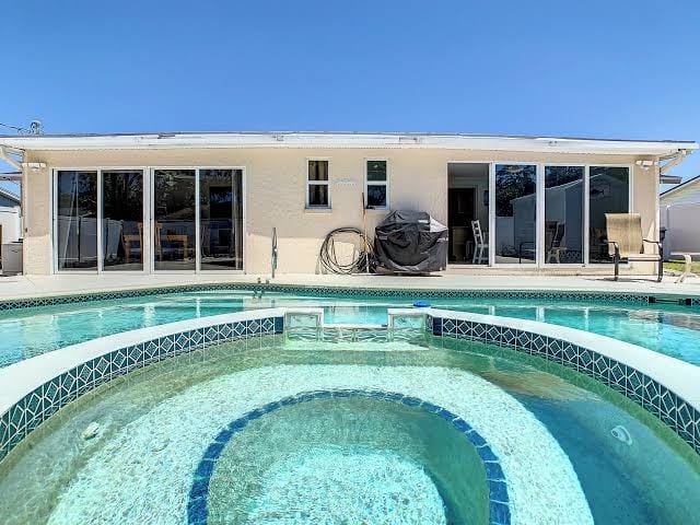 Vacation Rental Property by S.Gondola Dr with private swimming pool
