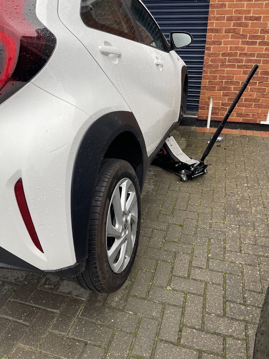 24 Hour Emergency Mobile Tyre Service - City Guards, photo 4