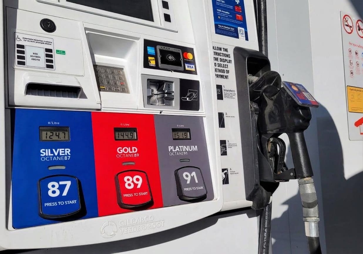 Alberta Pauses Provincial Fuel Tax Until 2027