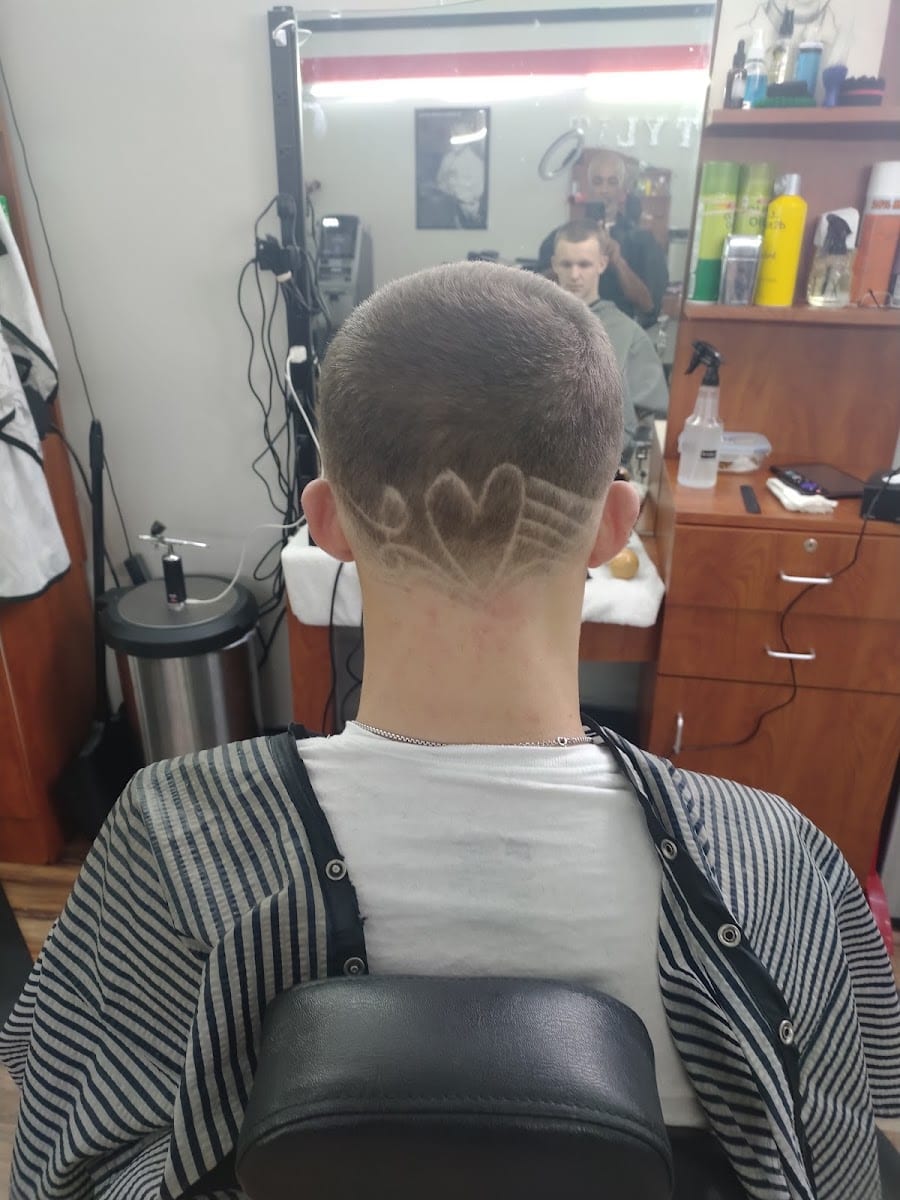 Imack Barber Lounge