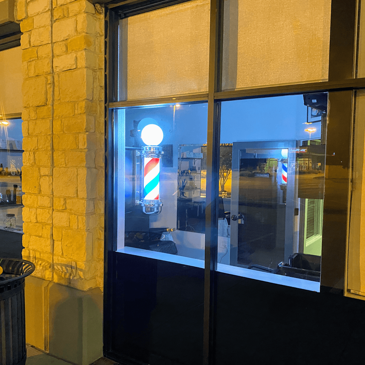Cici's Barber Haus, photo 4