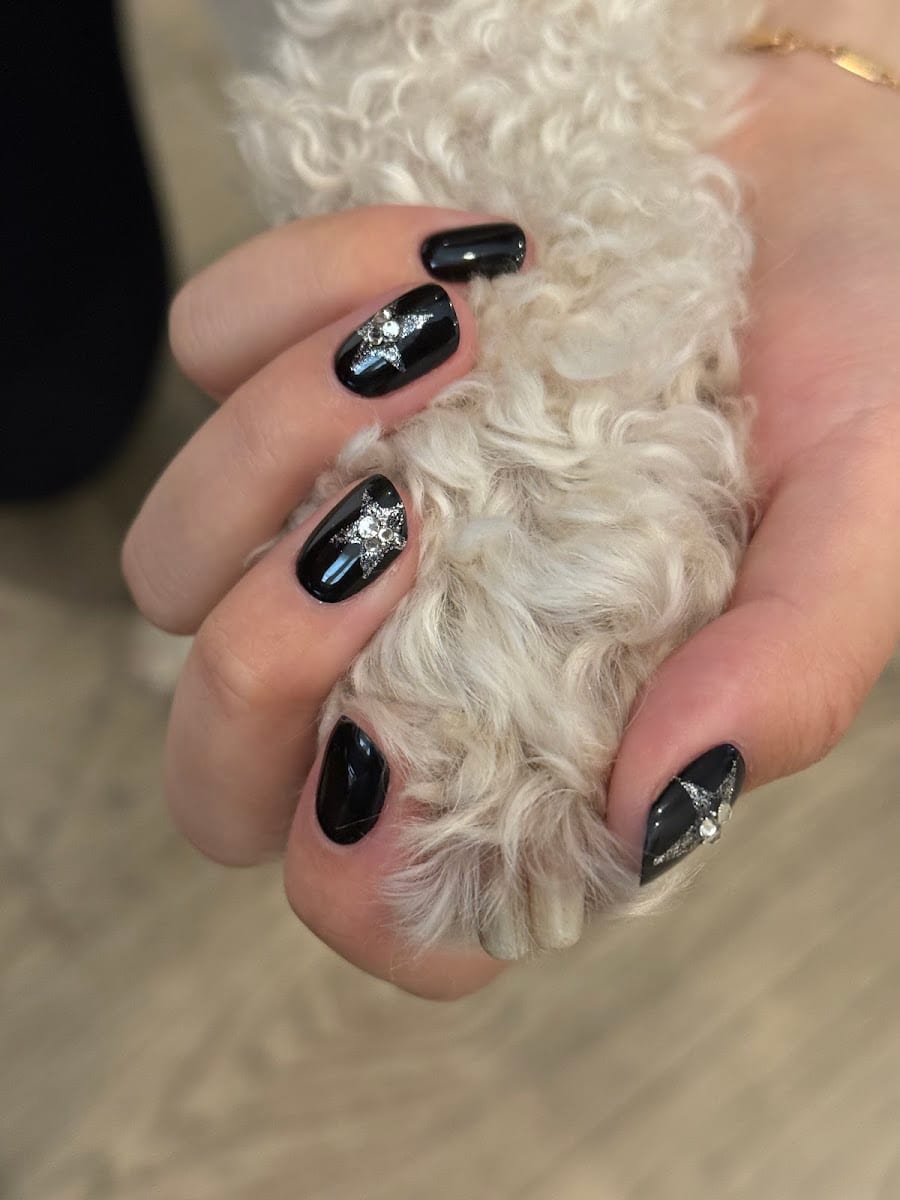 E.S Nail, photo 3
