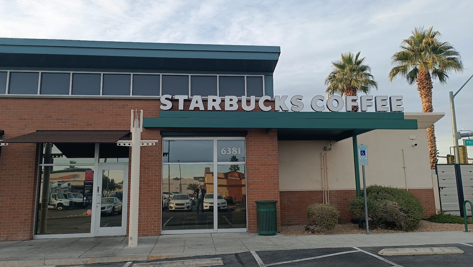 Starbucks Coffee Company, photo 3
