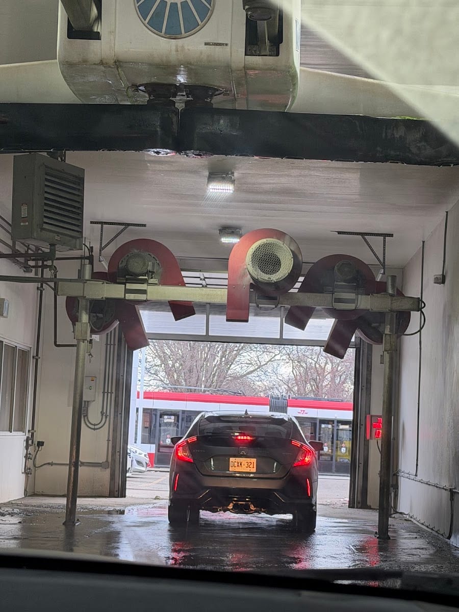 Shell Drive Thru Car Wash