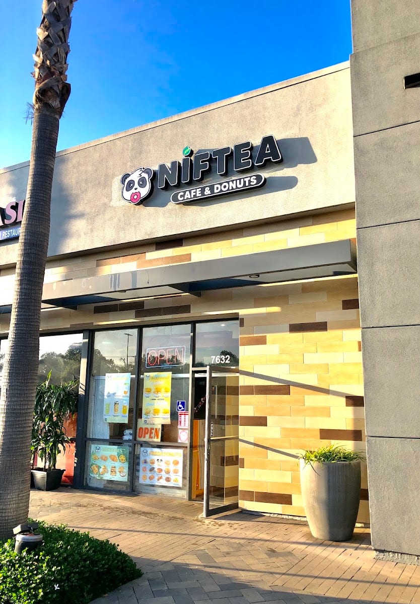 Niftea Cafe & Donuts