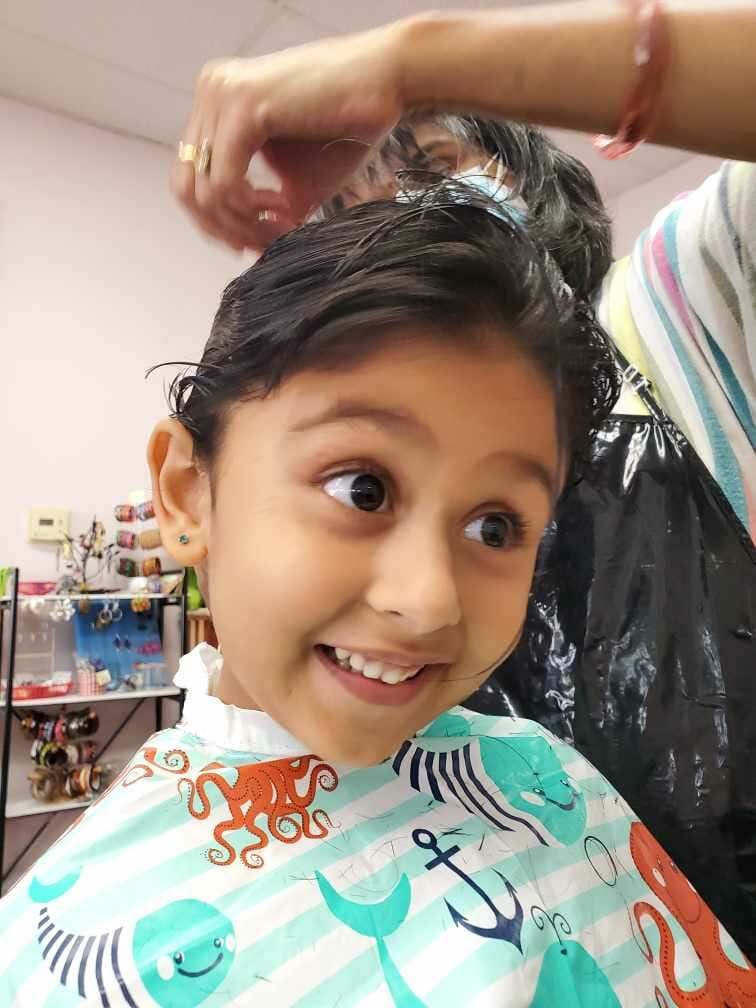 Indu Threading & Beauty Salon, photo 2