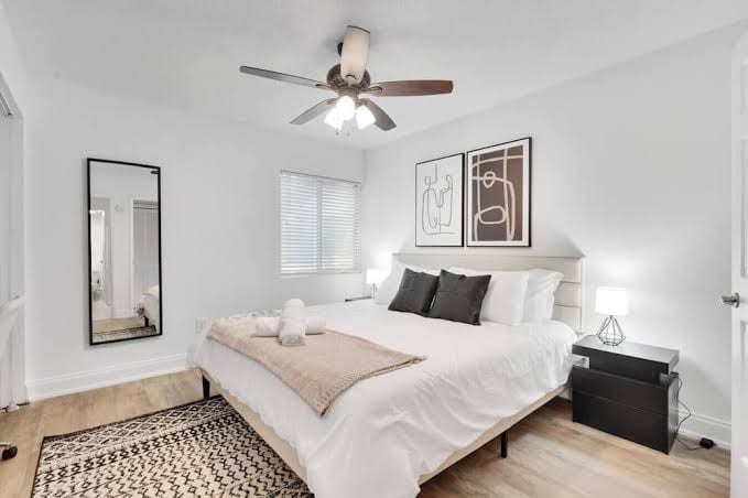 Bayshore Charm | Pool, Gym Free Parking more!