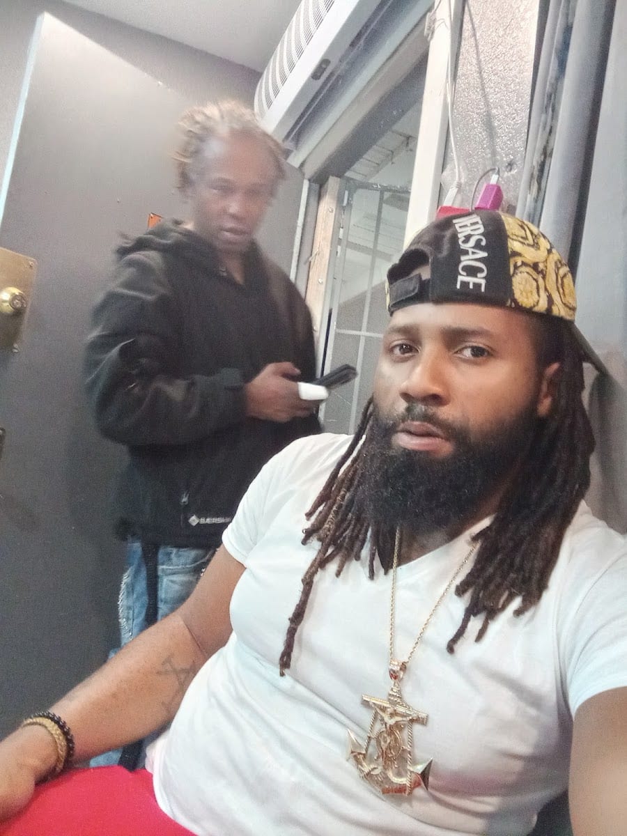 On The Blade Barber Shop, photo 4