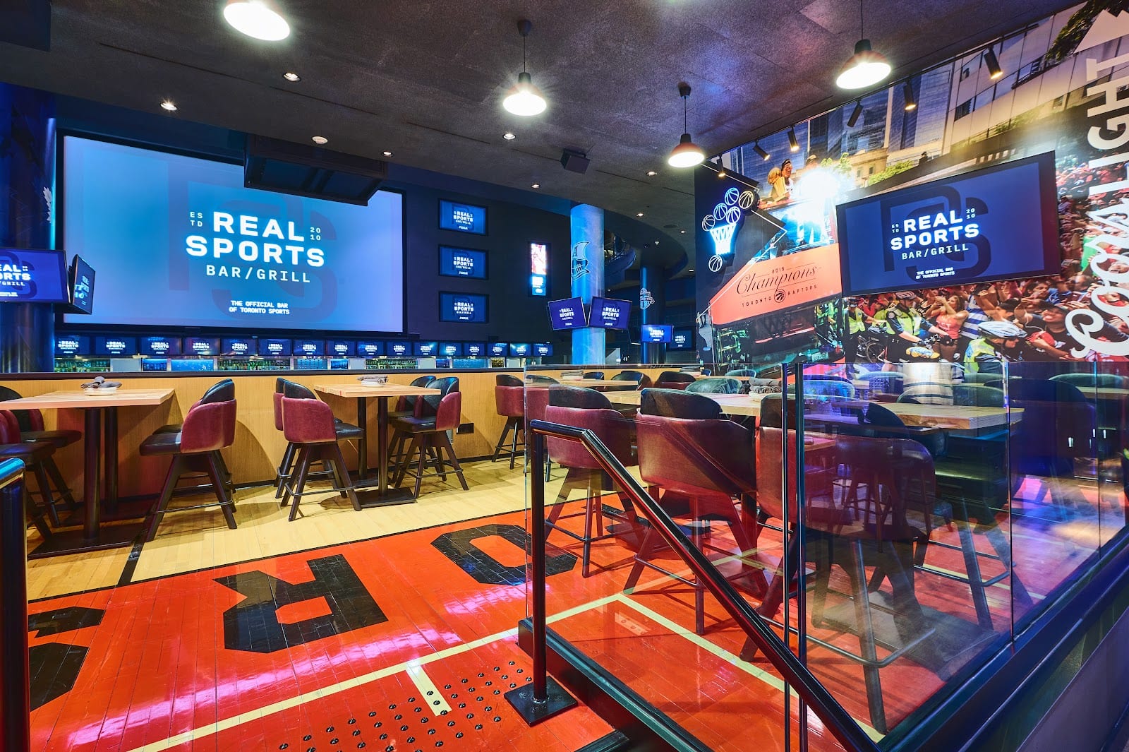 Real Sports Bar & Grill, photo 2