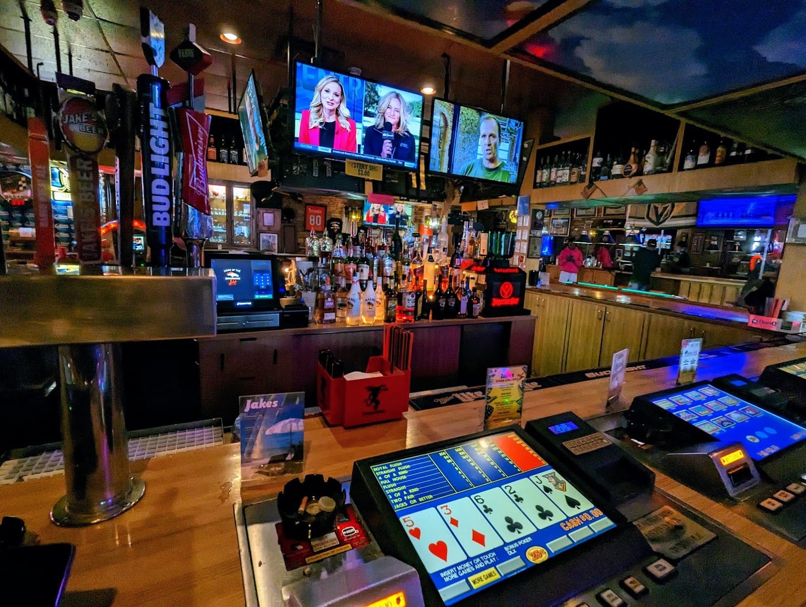 Jake's Bar, photo 2