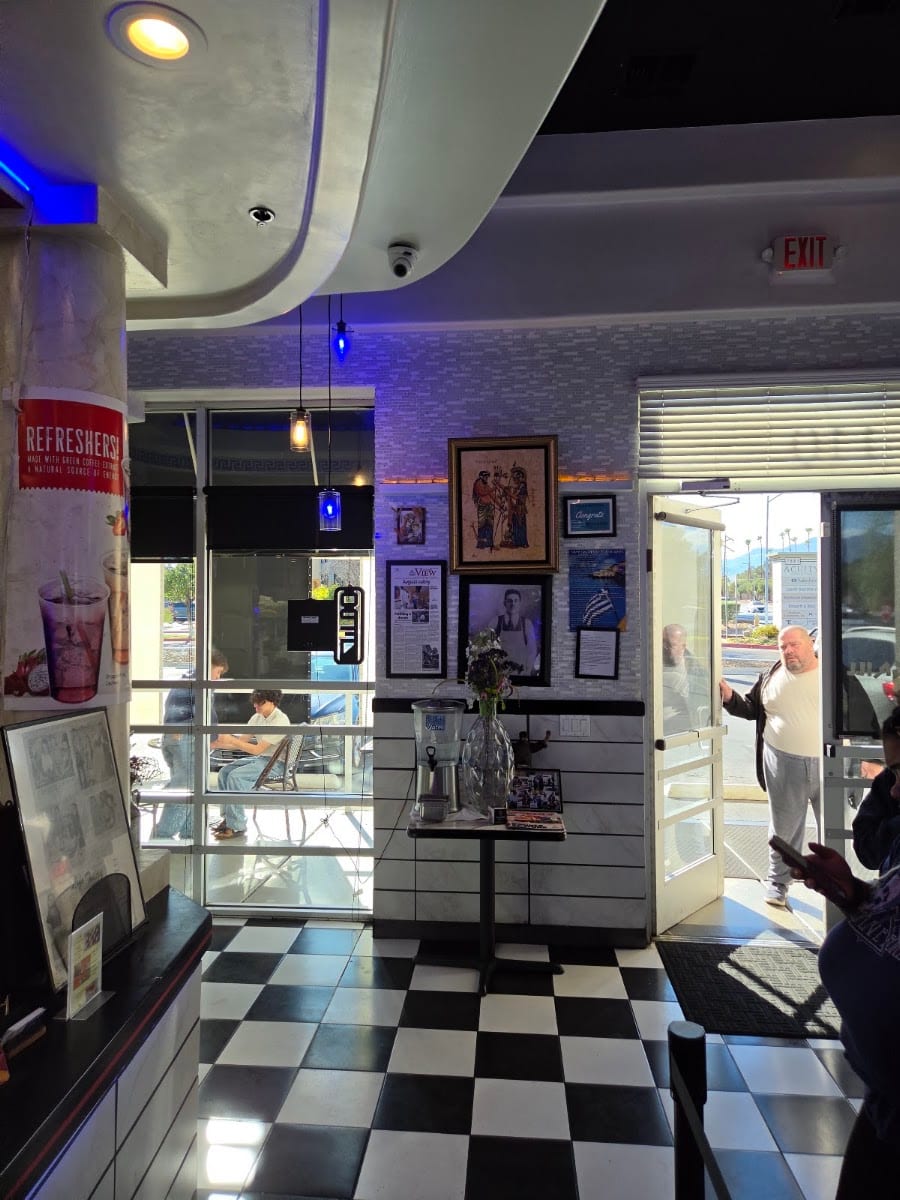 Yassou Greek Grill Cafe