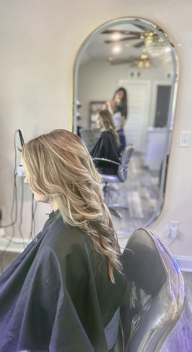 Color Lab & Dry Bar