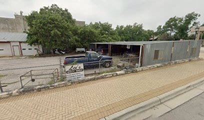 Lee's Body Shop