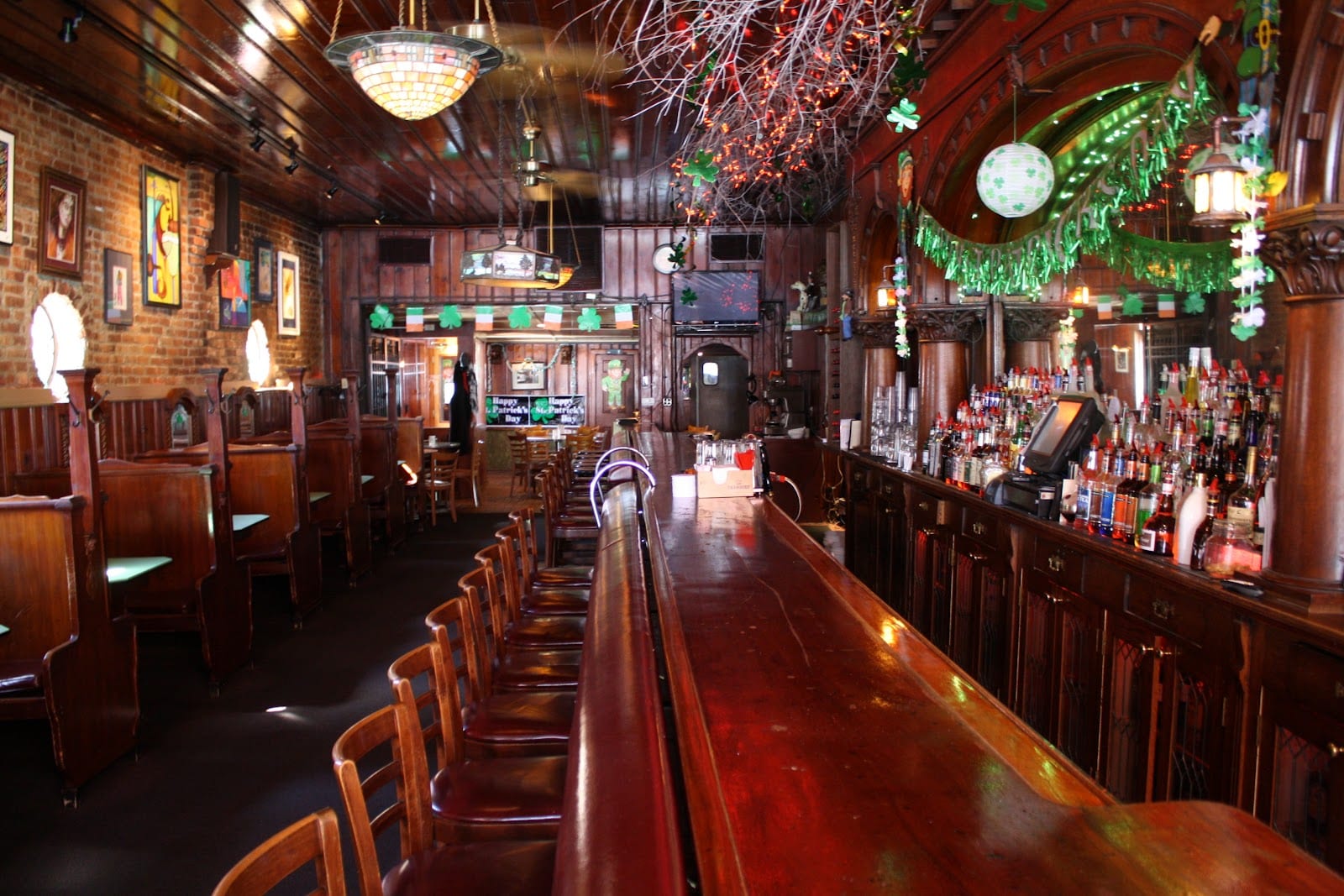 Henry's Restaurant, photo 2